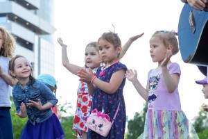 Григорий Гладков в песочнице