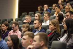 Наина Ельцина вручила стипендии студентам УрФУ