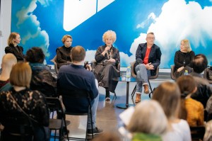 Дискуссия «Мода перестройки»