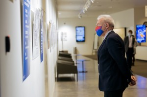 Открытие фотовыставки в честь 100-летия УрФУ