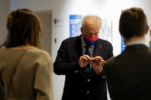 Открытие фотовыставки в честь 100-летия УрФУ