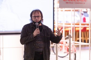 Презентация книги «Майк Науменко. Бегство из зоопарка»