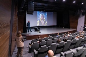 Сергей Мирошниченко представил фильм «Кресты»