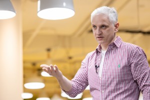 «Я бы в лётчики пошёл». Проект «Кем быть?» в детском клубе Ельцин Центра