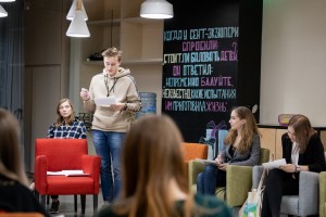 «Я бы в лётчики пошёл». Проект «Кем быть?» в детском клубе Ельцин Центра