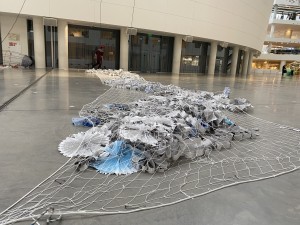 Демонтаж новогоднего декора