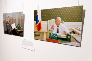 Выставка Дмитрия Донского «Что за кадром?» 2022