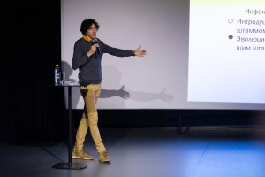 «Разберём на молекулы»: лекция Георгия Базыкина о коэволюции патогенов и их хозяев