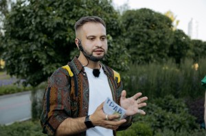 Экскурсия Ильи Гомыранова по Саду трав