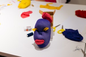 Мастер-класс на русском жестовом языке «Теневая сторона»