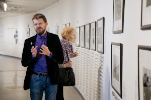 Тематическая экскурсия Евгения Емельянова «Свет и тени эпохи оттепели в объективе Александра Устинова»