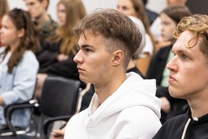 Лекция Елены Степановой «Христианство: вчера, сегодня, завтра»