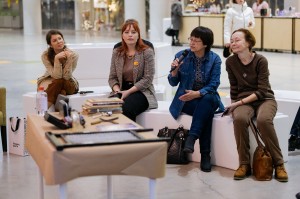 Встречи в «Гостиной под абажуром». Коллекционер старинных парикмахерских аксессуаров Ильдар Абдулов