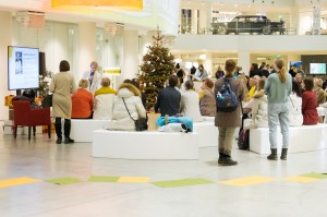 Встречи в «Гостиной под абажуром». Коллекционер ёлочных игрушек Надежда Маценко