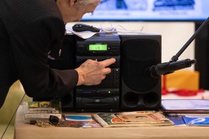 Встречи в «Гостиной под абажуром». Коллекционер музыкальных пластинок Борис Кошелев