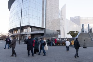 Возложение цветов к стеле Бориса Ельцина 1 февраля 2023 года