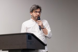 Василий Степанов. Лекция «1990-е: из кинозала в видеосалон. Кто уменьшил экран?»