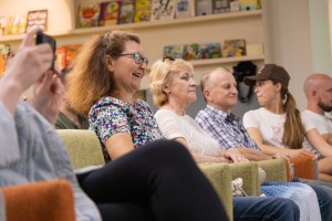 Выпускной спектакль: котики, Красная Шапочка и Чёрное пятно