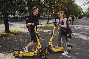 «Из слободы в Cити» на электросамокатах