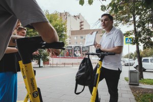 Репетиция экскурсии на электросамокатах «Из слободы в Cити»