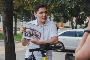 Репетиция экскурсии на электросамокатах «Из слободы в Cити»