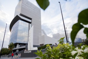 Фасад Ельцин Центра в августе 2023