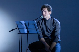 Строчка. Точка. Маяковский