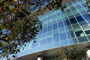 Осенний фасад Ельцин Центра