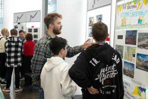 Награждение победителей хакатона «Технологическое искусство» в Ельцин Центре