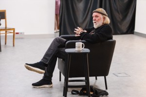 «Как смотреть и анализировать спектакль». Встреча с Олегом Лоевским