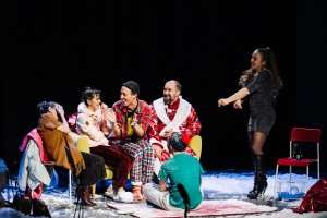 Новогодний спектакль для взрослых «Стыдно быть несчастливым»