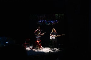 Новогодний спектакль для взрослых «Стыдно быть несчастливым»