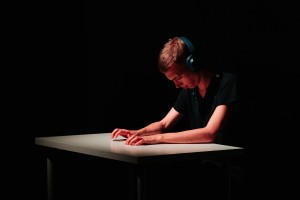 Спектакль «Етопия» театральной инклюзивной студии «Простые действия»