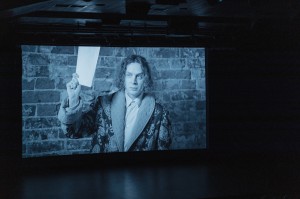 Трансляция спектакля «Мрамор» в Ельцин Центре