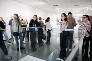 Кураторская экскурсия Виктора Мизиано по выставке «Владимир Куприянов. Возвращение времени»