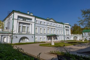 Усадьба Долгоруковых-Бобринских на Малой Никитской в Москве