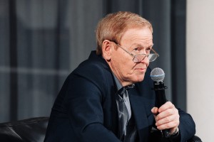 «Она запомнилась по дням». Поэтическая антология войны