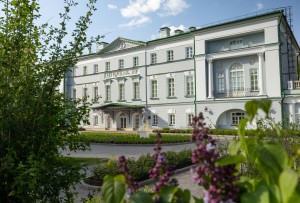 Усадьба Долгоруковых-Бобринских на Малой Никитской в Москве