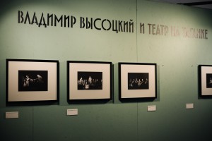 Пресс-тур по выставке Генриетты Перьян «Оттепель. Фото на память»