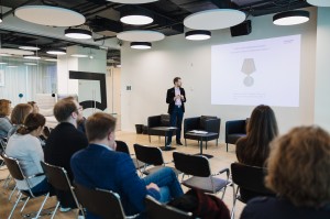 Лекция «Память о войне в эпоху перемен: коммеморация Великой Отечественной войны в 1990-е годы» в Ельцин Центре