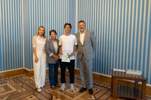 Вручение сертификатов теннисным стипендиатам в Ельцин Центре