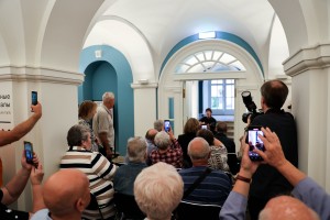 Открытие выставки Михаила Златковского «Самиздат для Высоцкого» в Москве