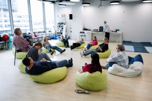 Свобода творчества в Саду трав. Занятие для незрячих и слабовидящих посетителей