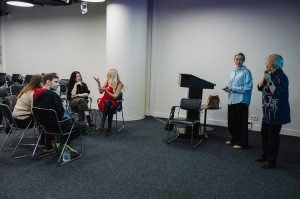 Интеллектуальная игра «Ровесники 90-х» с переводом на русский жестовый язык