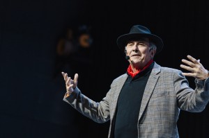 Моноспектакль Петра Семака «Театр в лицах» в Ельцин Центре