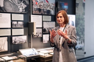 Экскурсия участников музыкальной резиденции по музею и Ельцин Центру
