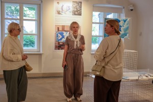 «Выходные на Никитской» Кураторская экскурсия по выставке «10 лет в Центре»