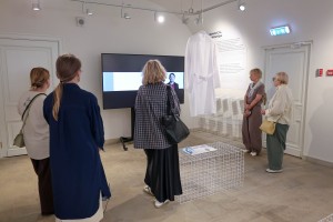 «Выходные на Никитской» Кураторская экскурсия по выставке «10 лет в Центре»