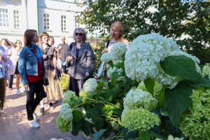 «Выходные на Никитской». Экскурсия «Наши незаметные соседи: микропутешествие по приусадебному саду»