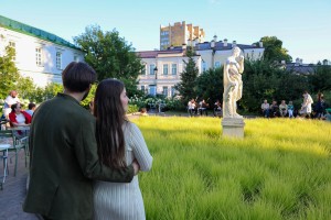«Выходные на Никитской» Концерт «Бездомная музыка»